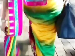 SEXY WORKING WOMAN IN SAREE ON ROAD 6