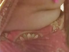 NORTH INDIAN  SLUTTY BHABHIJI MILKY WAIST SHOW