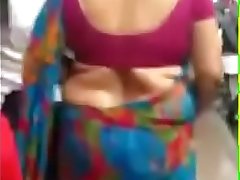 Hot Nepali aunty'_s big back exposed in saree