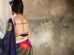 beautiful backless bhabhi