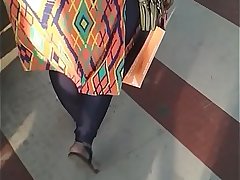 Big Indian aunty ass walking