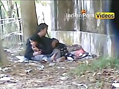 Outdoor blowjob mms of desi girls with lover - Indian Porn Videos