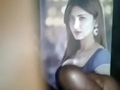 Shruti hassan fucking irresistable boobs and figure