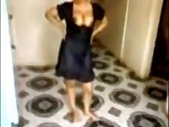 SSS_ Desi NRI Xvideos Bhabhi fucked at her place